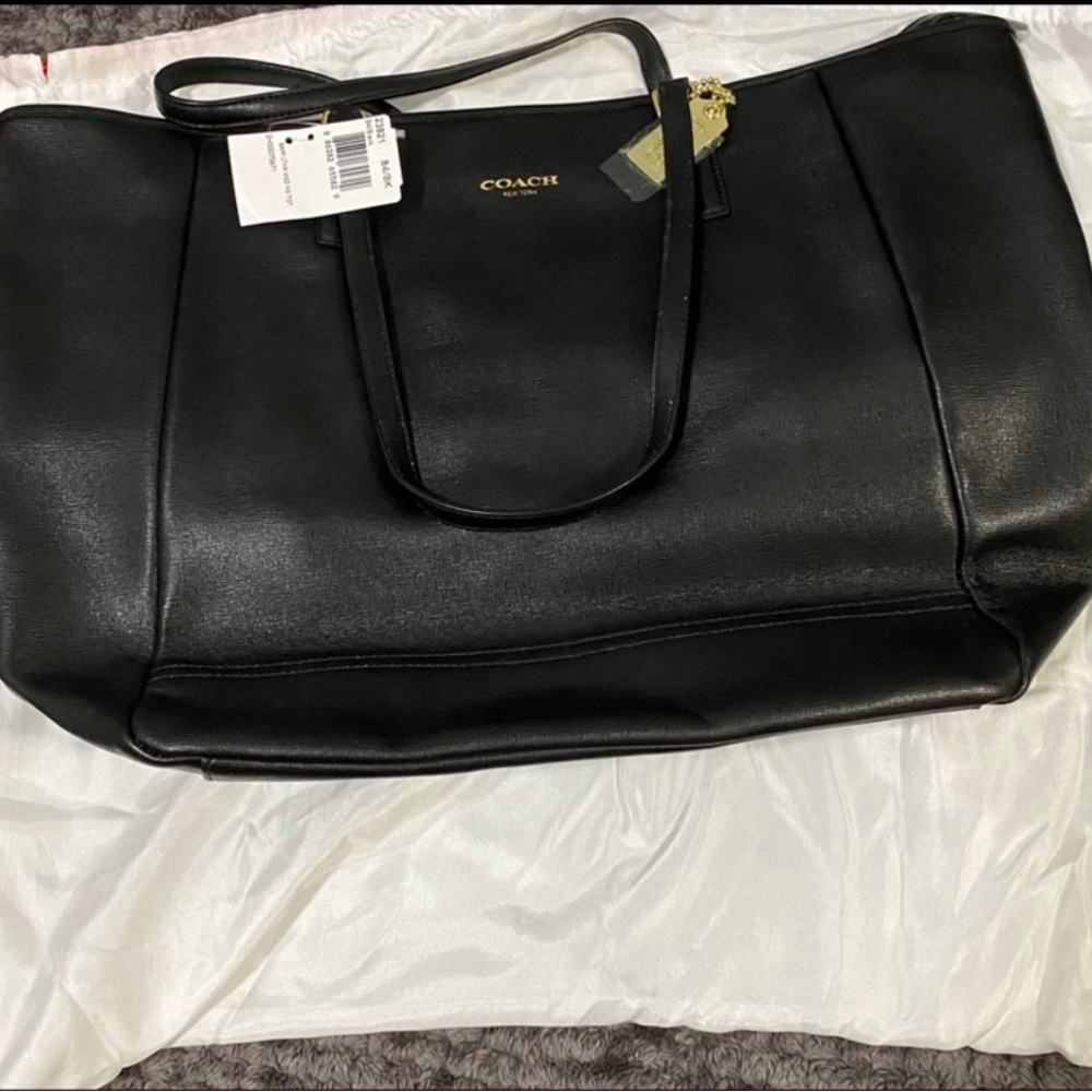 Coach shoulder bag NWT